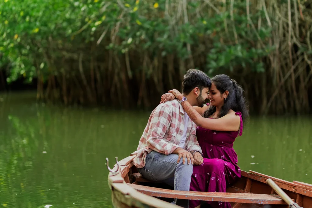 Pre-wedding photoshoot in Delhi NCR with sunset backdrop by Everlight Moments