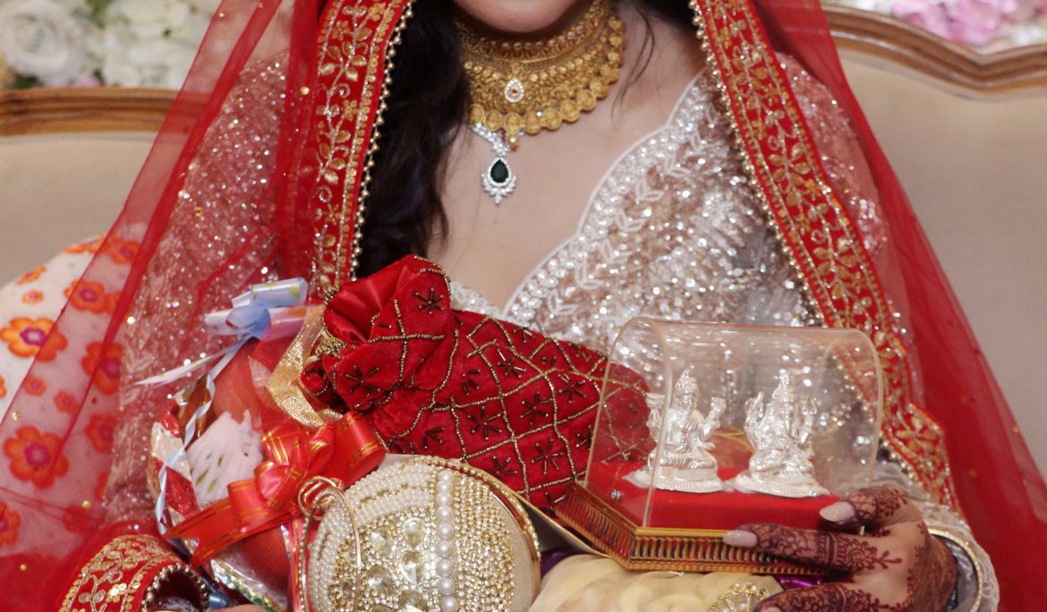 Wedding couple photoshoot by professional photographer in Delhi NCR